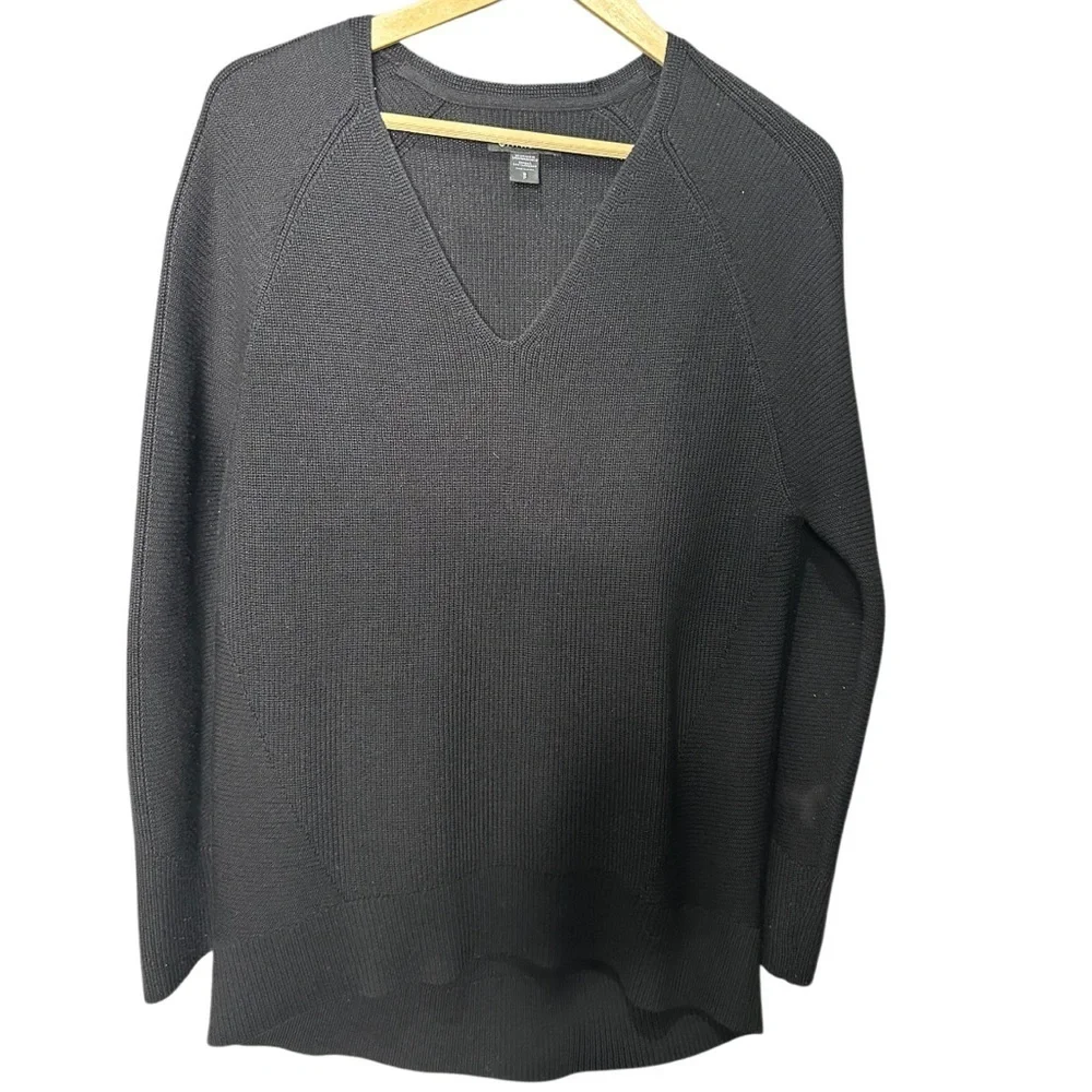 Athleta | Black Merino Wool Blend V-Neck Sweater | Small